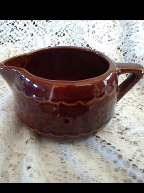 Marcrest VTG pottery creamer “daisy & Dot” Pattern